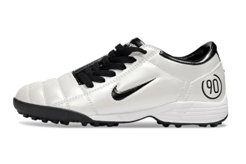 Nike Total 90 Society